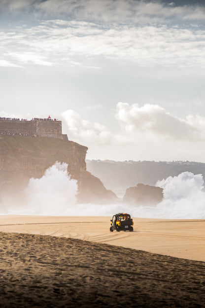 Dibond print: "De gigantische golfen in Nazaré"